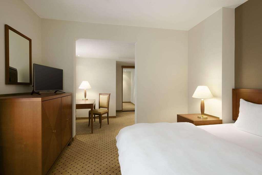 Hotel Ramada By Wyndham Graz Unterpremstaetten Room photo