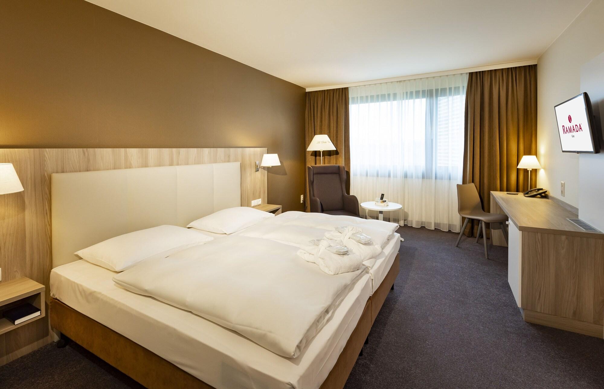 Hotel Ramada By Wyndham Graz Unterpremstaetten Exterior photo