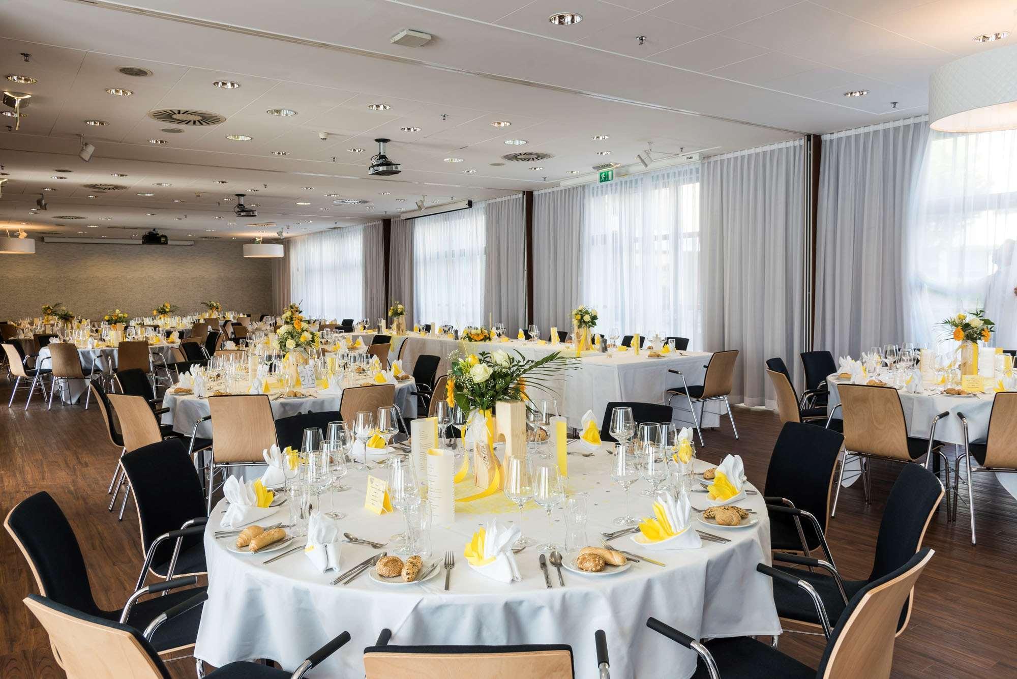 Hotel Ramada By Wyndham Graz Unterpremstaetten Exterior photo